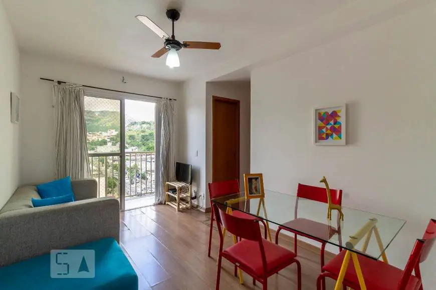 Foto 1 de Apartamento com 2 Quartos para alugar, 45m² em Cascadura, Rio de Janeiro