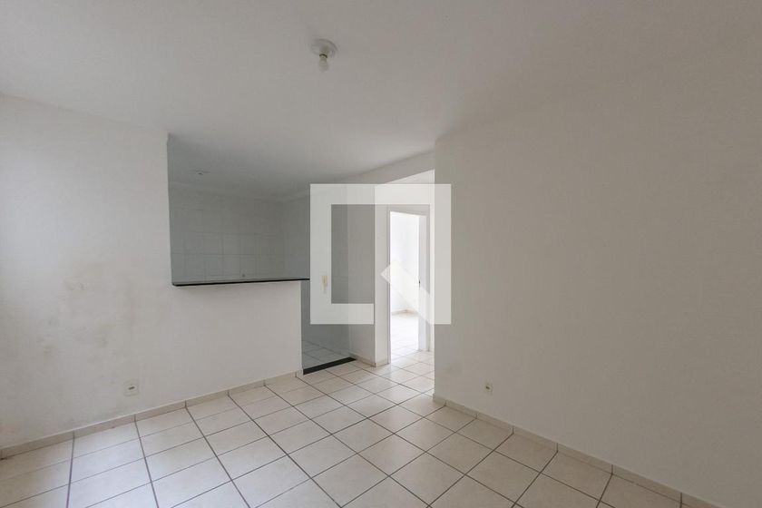 Foto 3 de Apartamento com 2 Quartos para alugar, 45m² em Novo Recanto, Contagem