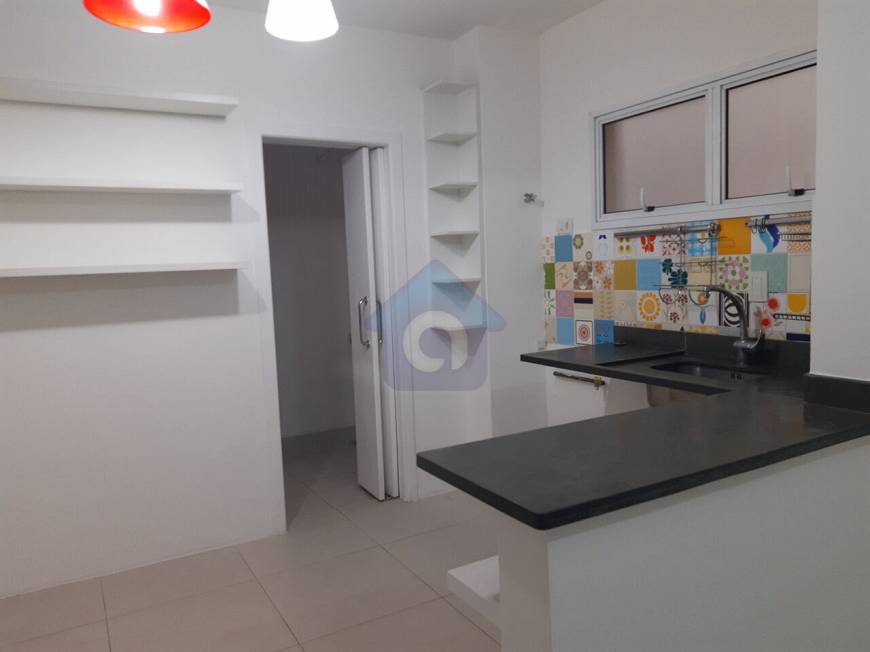 Foto 3 de Apartamento com 3 Quartos à venda, 79m² em Bela Vista, São Paulo