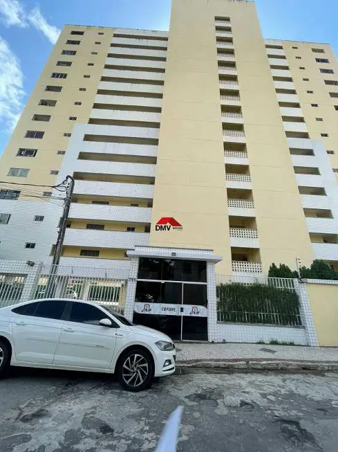 Foto 2 de Apartamento com 3 Quartos à venda, 68m² em Itaperi, Fortaleza
