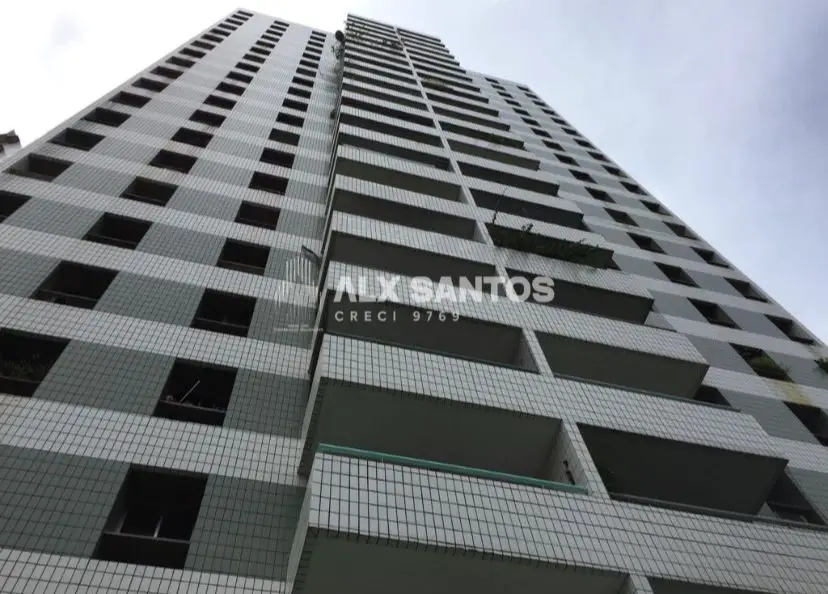 Foto 1 de Apartamento com 4 Quartos à venda, 140m² em Graças, Recife