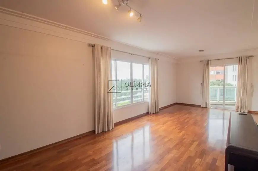 Foto 5 de Apartamento com 4 Quartos para alugar, 193m² em Vila Mariana, São Paulo