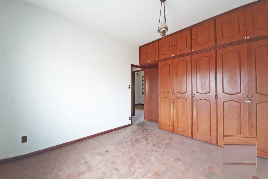 Foto 3 de Casa com 3 Quartos à venda, 204m² em Dona Clara, Belo Horizonte