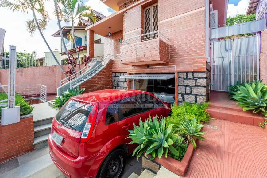 Foto 2 de Casa com 3 Quartos à venda, 250m² em Glória, Porto Alegre