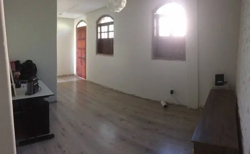 Foto 3 de Casa com 3 Quartos para alugar, 60m² em São João Batista, Belo Horizonte