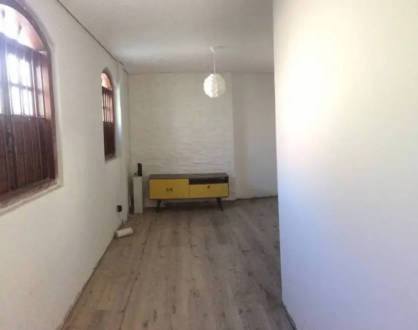 Foto 4 de Casa com 3 Quartos para alugar, 60m² em São João Batista, Belo Horizonte