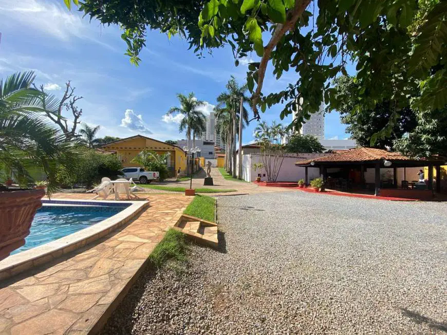Foto 1 de Casa com 4 Quartos à venda, 520m² em Jardim Cuiabá, Cuiabá