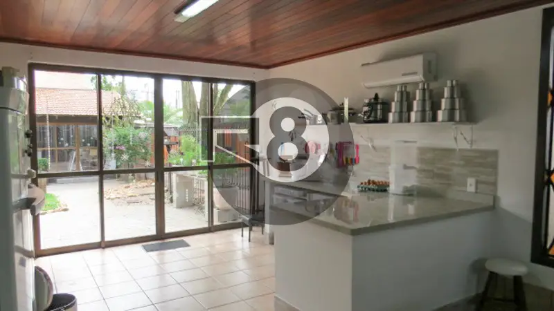 Foto 3 de Casa com 4 Quartos à venda, 530m² em Parque São Jorge, Florianópolis