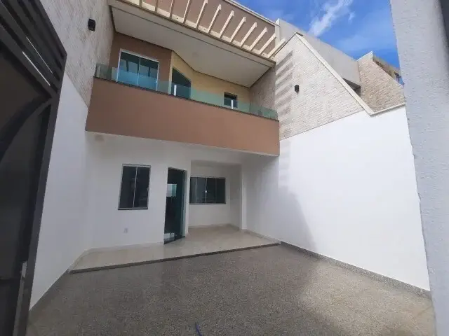 Foto 1 de Casa com 4 Quartos à venda, 100m² em Porto Canoa, Serra