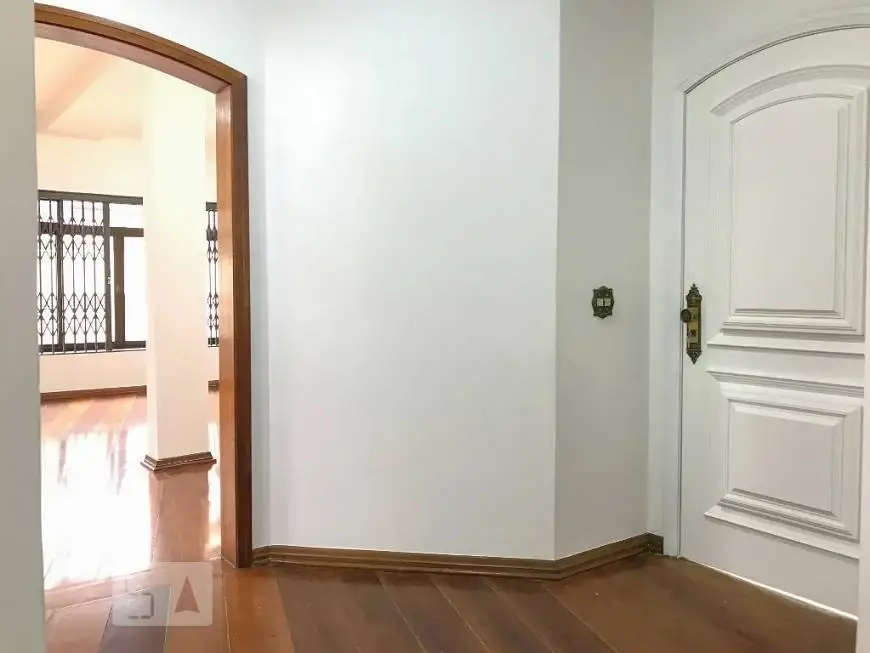 Foto 3 de Casa com 4 Quartos para alugar, 320m² em Santo Amaro, São Paulo