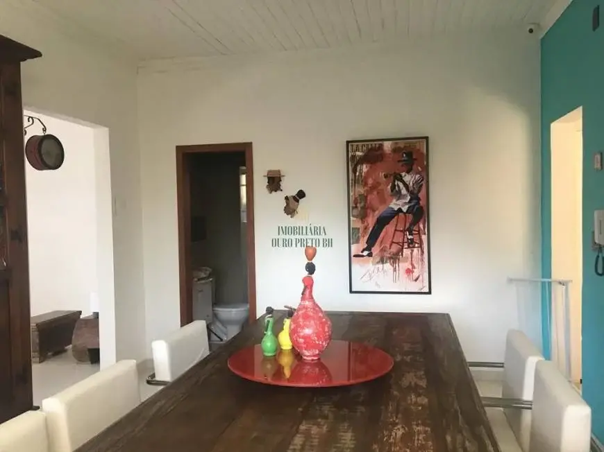 Foto 2 de Casa com 4 Quartos à venda, 1000m² em Trevo, Belo Horizonte