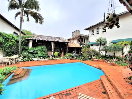 Foto 1 de Casa com 5 Quartos para venda ou aluguel, 650m² em Belvedere, Belo Horizonte