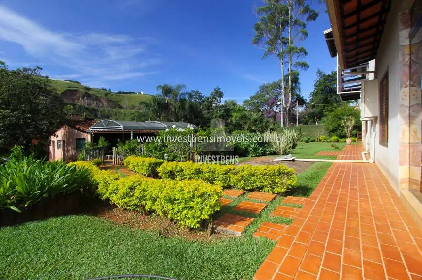 Foto 3 de Casa de Condomínio com 4 Quartos à venda, 600m² em Vila del Rey, Nova Lima