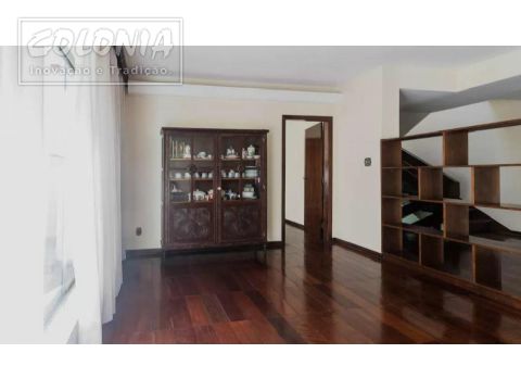 Foto 4 de Sobrado com 6 Quartos à venda, 480m² em Vila Bastos, Santo André