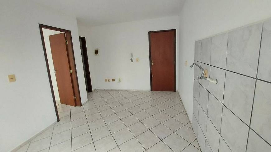 Foto 4 de Apartamento com 1 Quarto para alugar, 30m² em Bom Retiro, Joinville