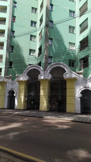 Foto 1 de Apartamento com 1 Quarto para alugar, 64m² em Centro, Curitiba