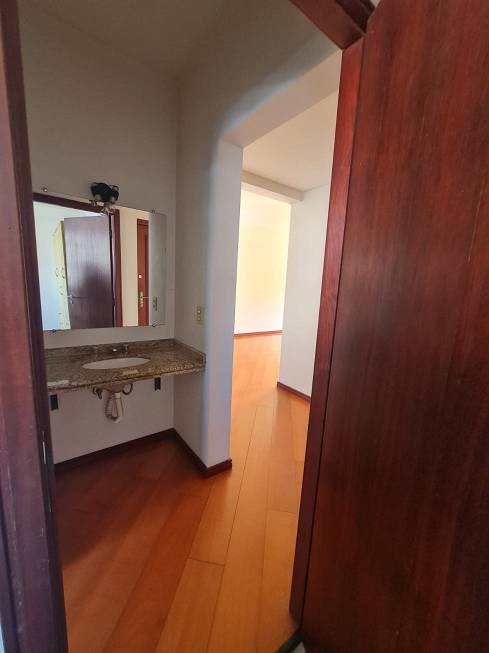 Foto 4 de Apartamento com 1 Quarto para alugar, 64m² em Centro, Curitiba