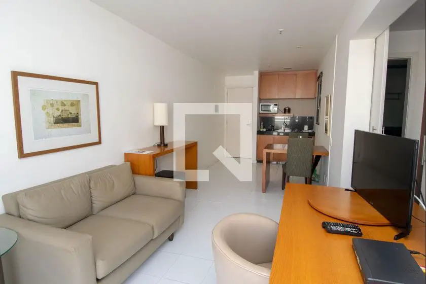 Foto 4 de Apartamento com 1 Quarto para alugar, 45m² em Copacabana, Rio de Janeiro