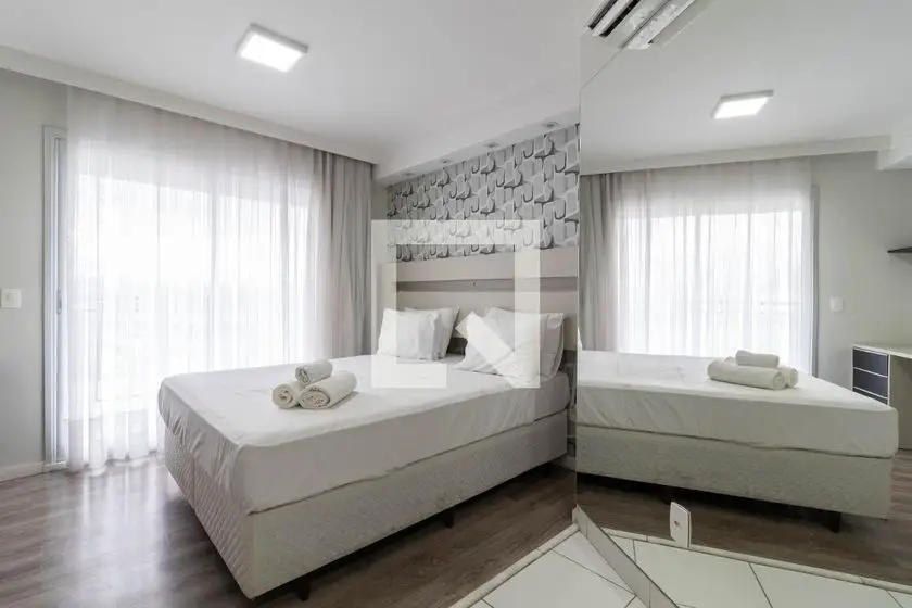 Foto 1 de Apartamento com 1 Quarto para alugar, 23m² em Santana, São Paulo