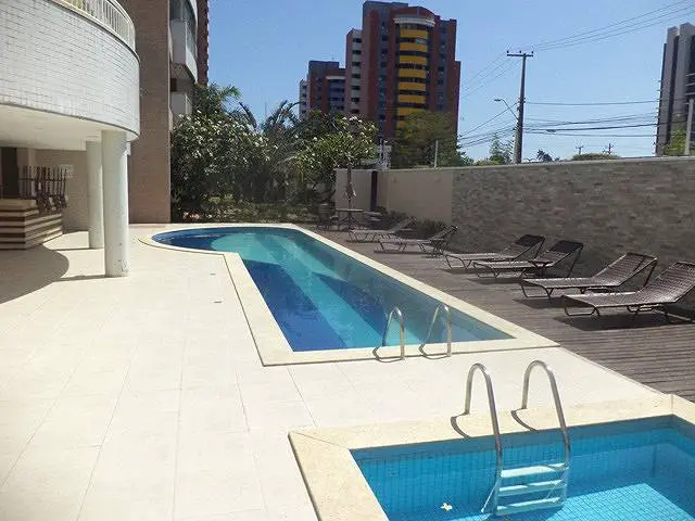 Foto 5 de Apartamento com 2 Quartos para alugar, 72m² em Guararapes, Fortaleza