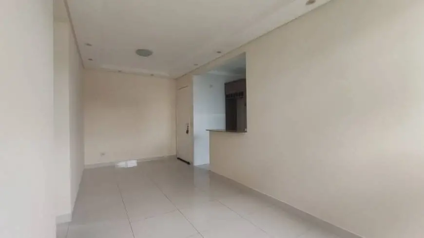 Foto 5 de Apartamento com 2 Quartos para alugar, 48m² em Santo Antônio, Joinville