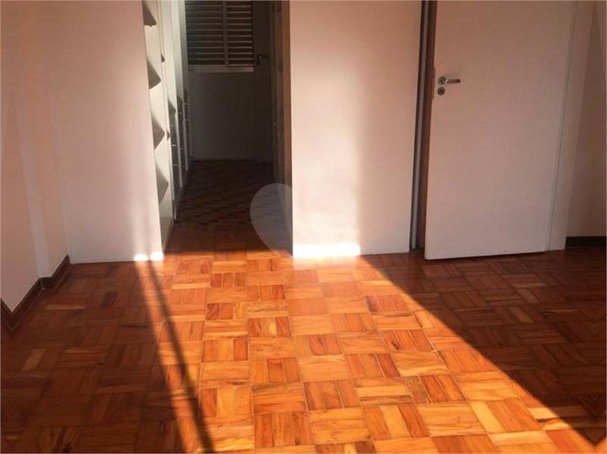 Foto 3 de Apartamento com 2 Quartos para alugar, 81m² em Sumaré, São Paulo