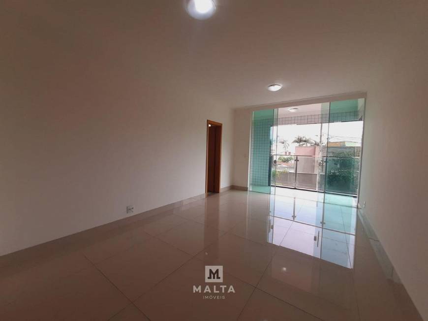 Foto 2 de Apartamento com 3 Quartos para alugar, 102m² em Barreiro, Belo Horizonte
