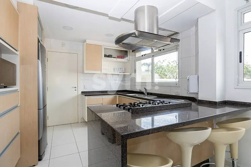 Foto 5 de Apartamento com 3 Quartos à venda, 155m² em Batel, Curitiba