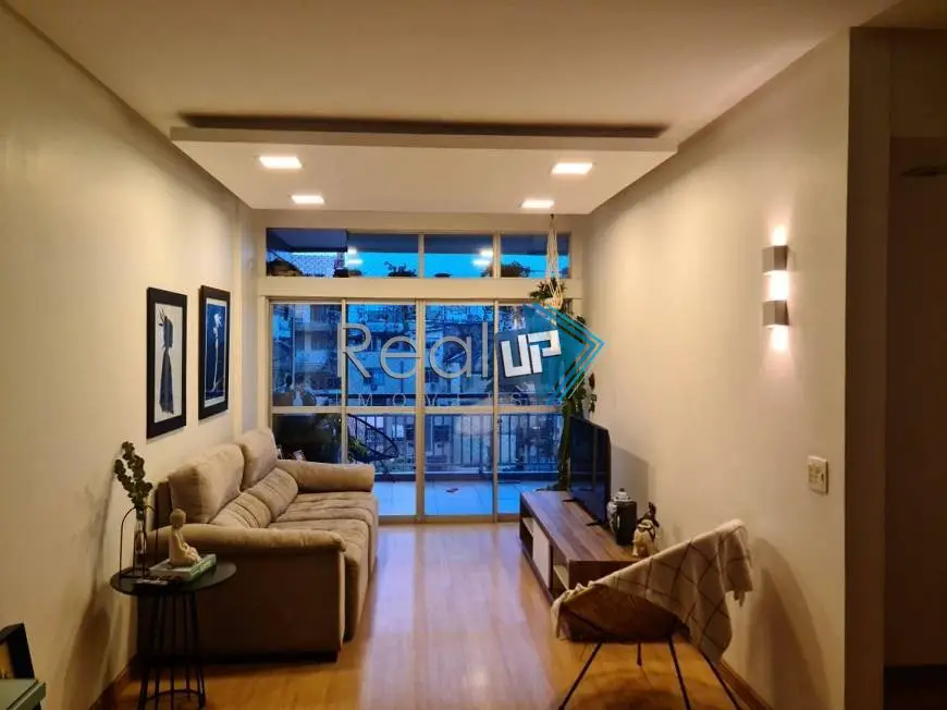 Foto 5 de Apartamento com 3 Quartos à venda, 120m² em Laranjeiras, Rio de Janeiro