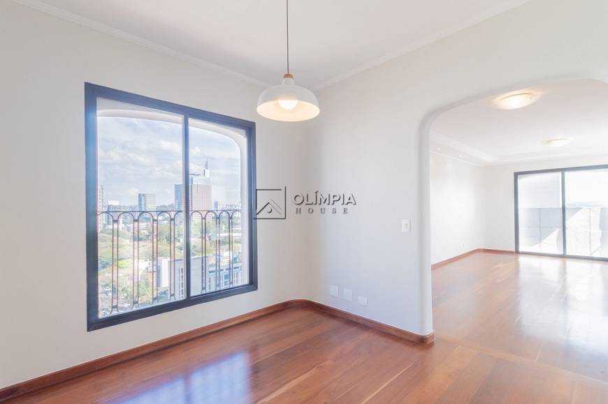 Foto 1 de Apartamento com 3 Quartos para alugar, 196m² em Pinheiros, São Paulo