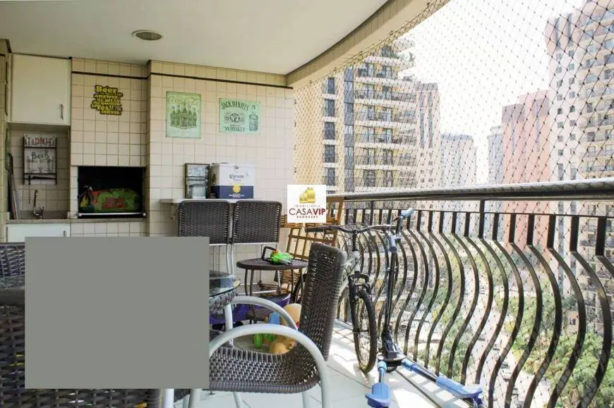 Foto 3 de Apartamento com 3 Quartos à venda, 148m² em Santo Amaro, São Paulo
