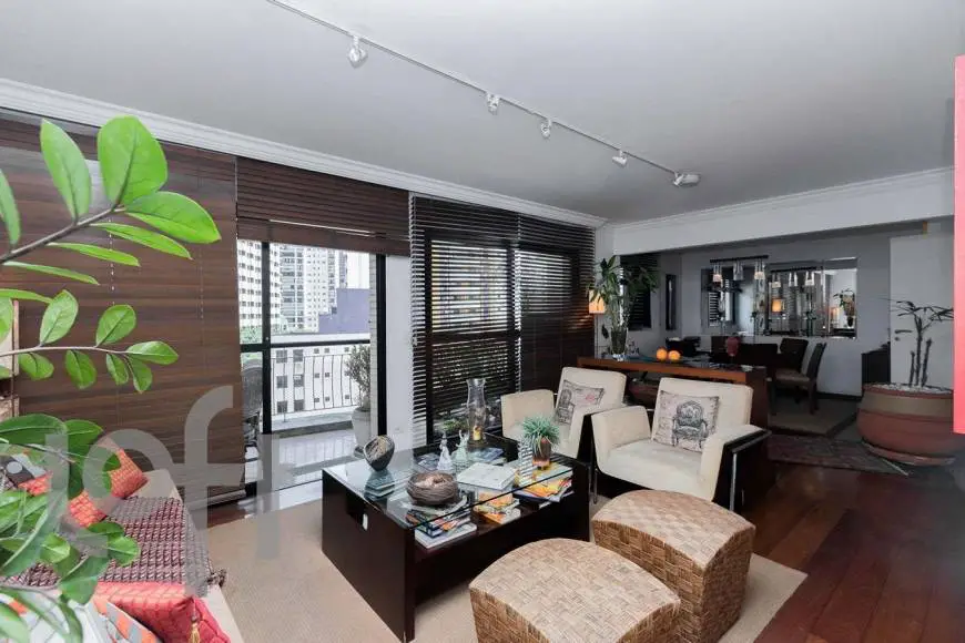 Foto 2 de Apartamento com 3 Quartos à venda, 145m² em Vila Nova Conceição, São Paulo