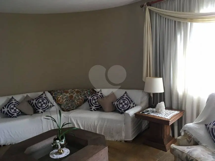 Foto 2 de Apartamento com 4 Quartos à venda, 224m² em Alto de Pinheiros, São Paulo