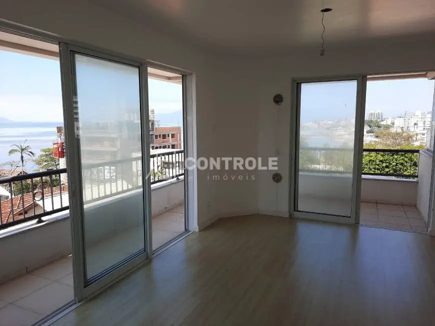 Foto 5 de Apartamento com 4 Quartos à venda, 206m² em Coqueiros, Florianópolis