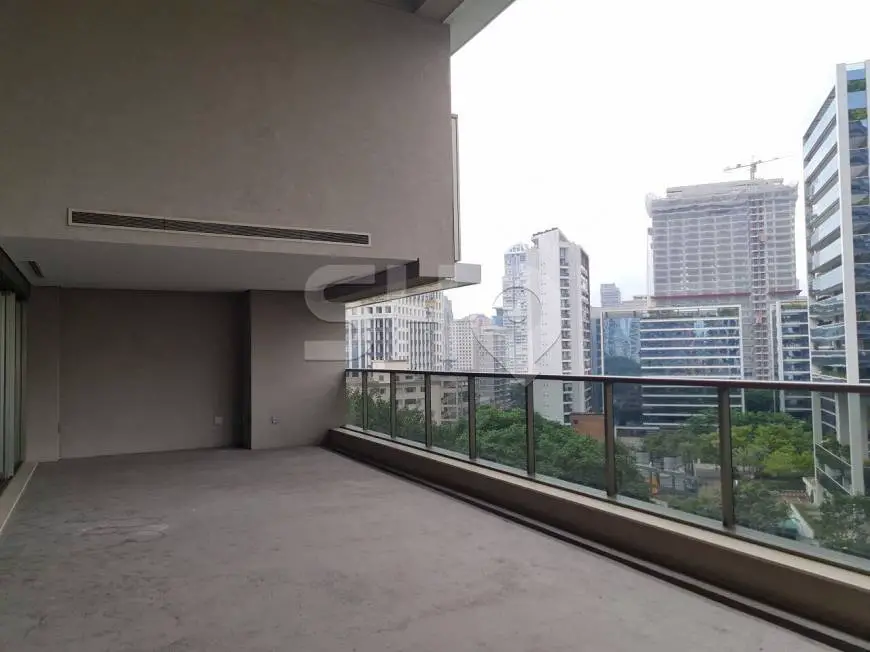 Foto 5 de Apartamento com 4 Quartos à venda, 343m² em Vila Olímpia, São Paulo