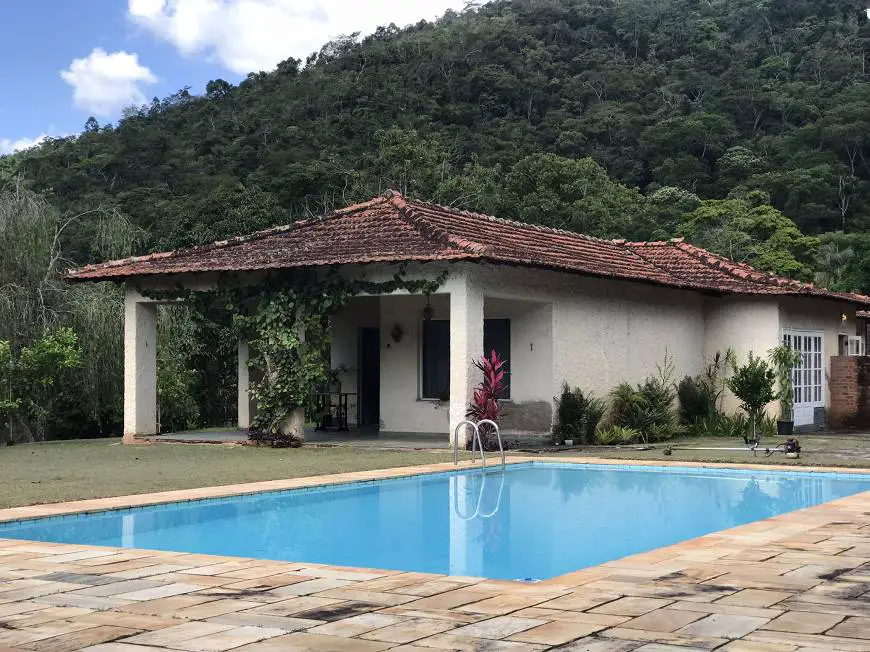 Foto 1 de Casa com 2 Quartos à venda, 242m² em Itaipava, Petrópolis