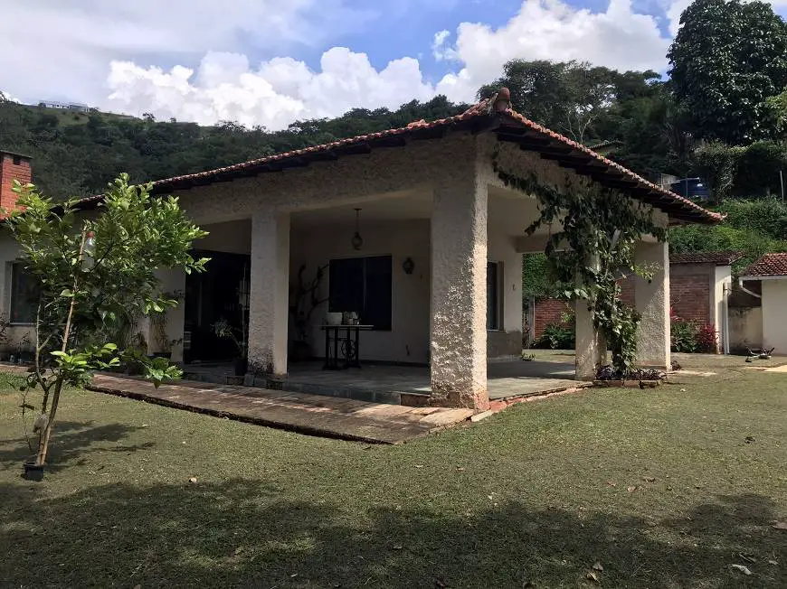 Foto 3 de Casa com 2 Quartos à venda, 242m² em Itaipava, Petrópolis