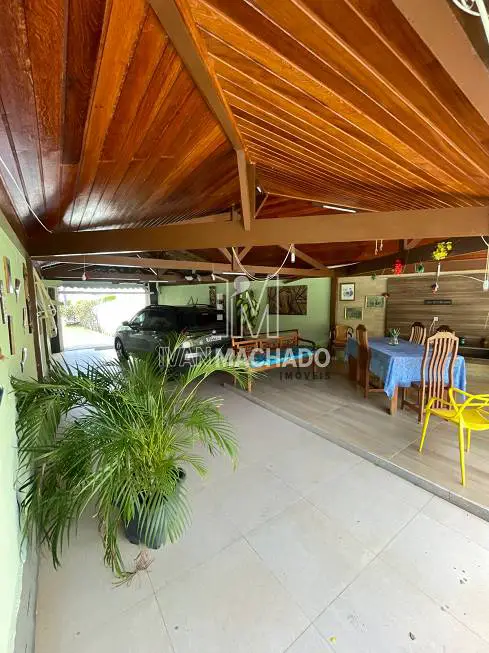Foto 1 de Casa com 3 Quartos à venda, 120m² em Colina de Laranjeiras, Serra