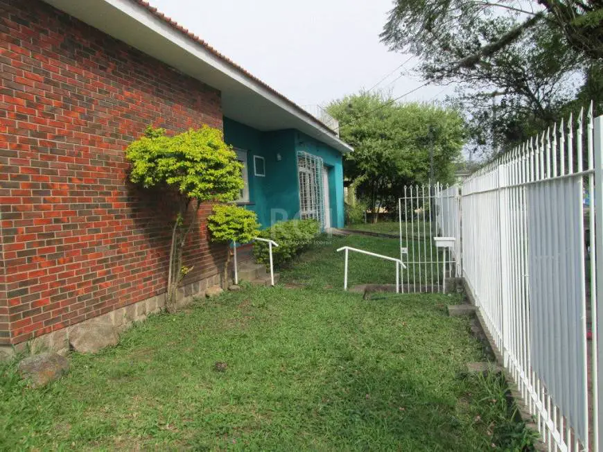 Foto 2 de Casa com 3 Quartos à venda, 79m² em Jardim Itú Sabará, Porto Alegre