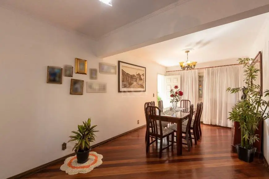 Foto 5 de Casa com 3 Quartos à venda, 280m² em Nonoai, Porto Alegre