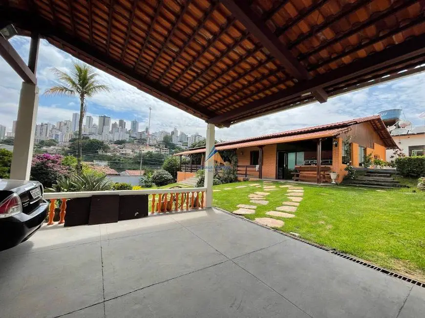 Foto 2 de Casa com 3 Quartos para alugar, 340m² em Palmeiras, Belo Horizonte
