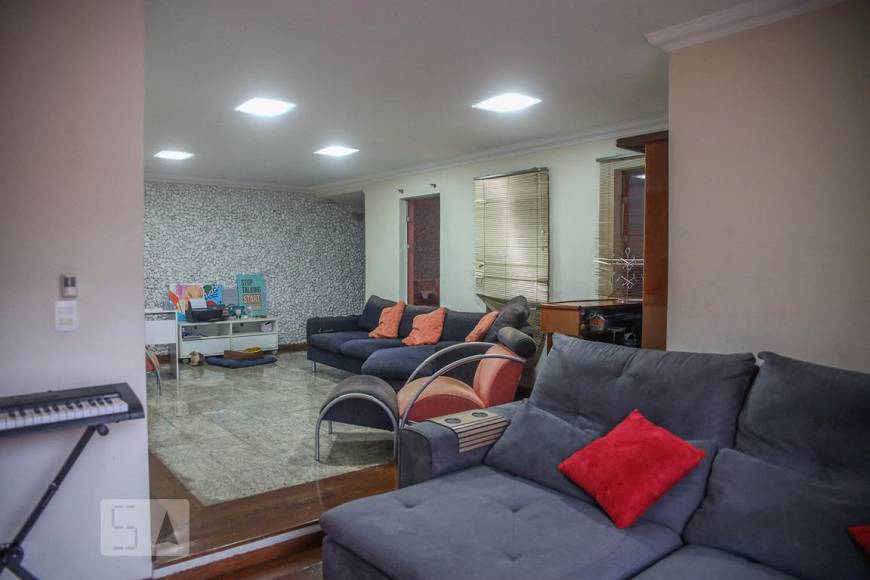 Foto 2 de Casa com 3 Quartos para alugar, 320m² em Santa Maria, São Caetano do Sul