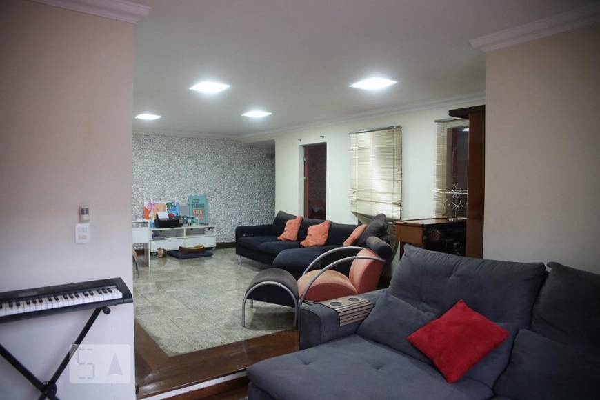 Foto 3 de Casa com 3 Quartos para alugar, 320m² em Santa Maria, São Caetano do Sul