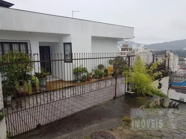 Foto 1 de Casa com 3 Quartos à venda, 271m² em Trindade, Florianópolis