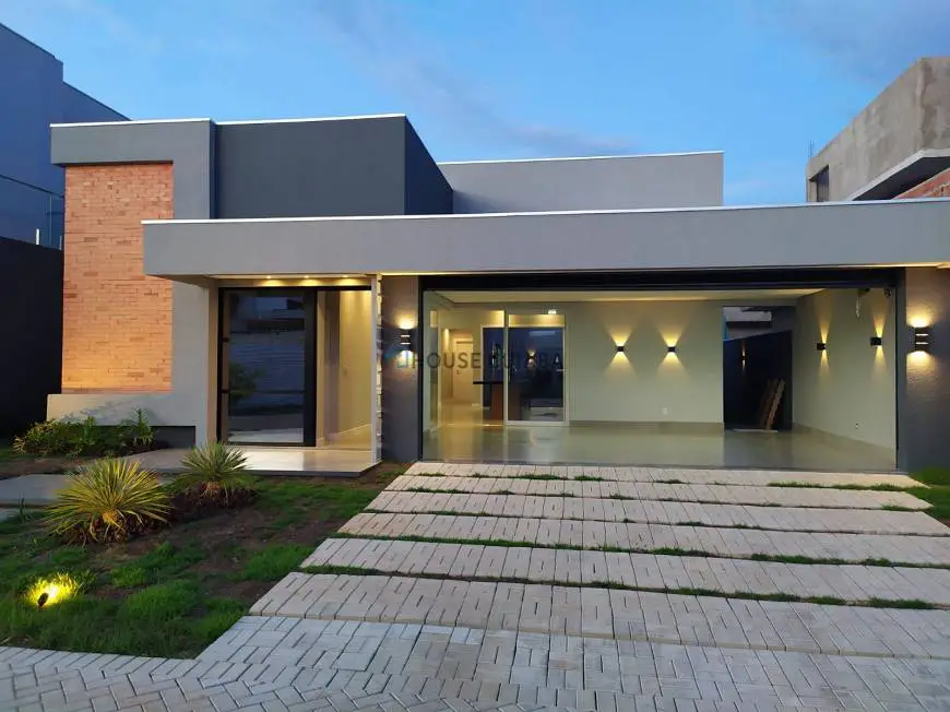Foto 1 de Casa com 4 Quartos à venda, 246m² em Morada dos Nobres, Cuiabá