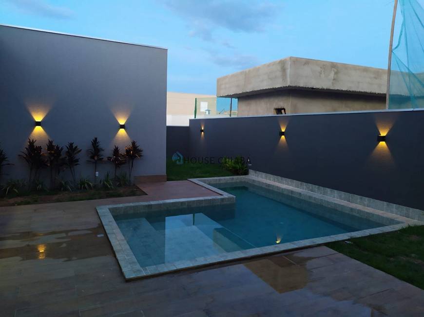 Foto 2 de Casa com 4 Quartos à venda, 246m² em Morada dos Nobres, Cuiabá