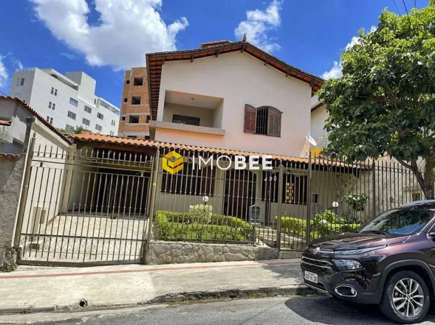 Foto 1 de Casa com 4 Quartos à venda, 333m² em Serrano, Belo Horizonte