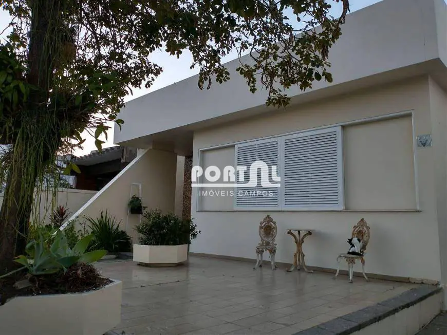 Foto 1 de Casa com 5 Quartos à venda, 354m² em Centro, Campos dos Goytacazes