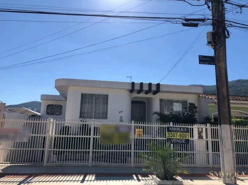 Foto 1 de Casa com 6 Quartos à venda, 440m² em Itacorubi, Florianópolis