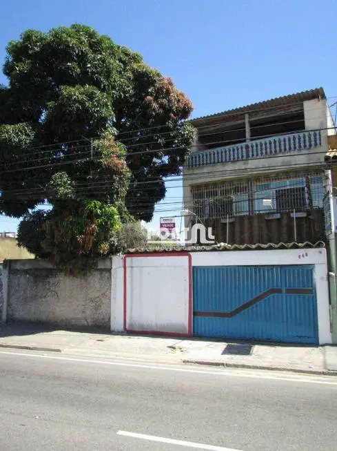Foto 1 de Casa com 8 Quartos à venda, 110m² em Centro, Campos dos Goytacazes